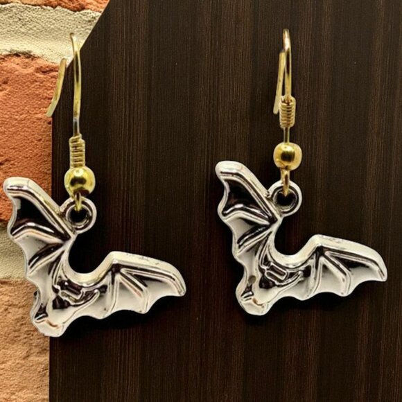 NEW Gold Flying Bat Earrings - Picture 1 of 5